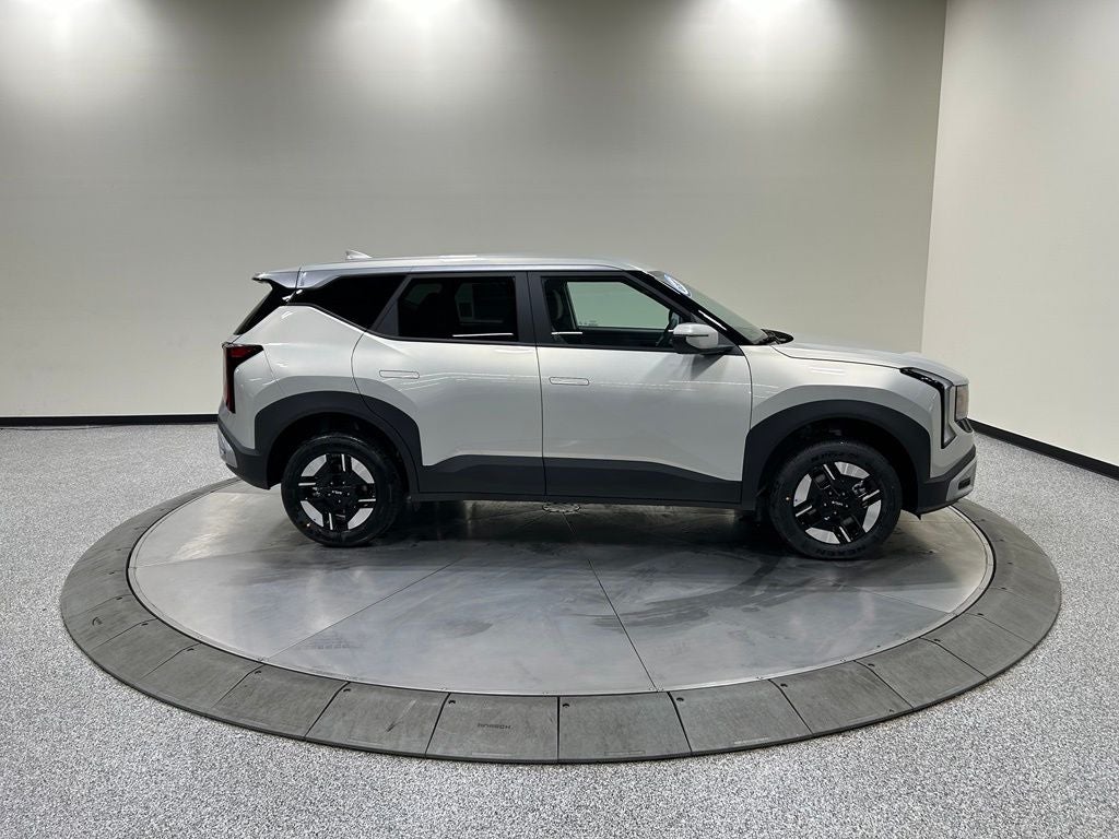 2027 Kia Seltos — detail view