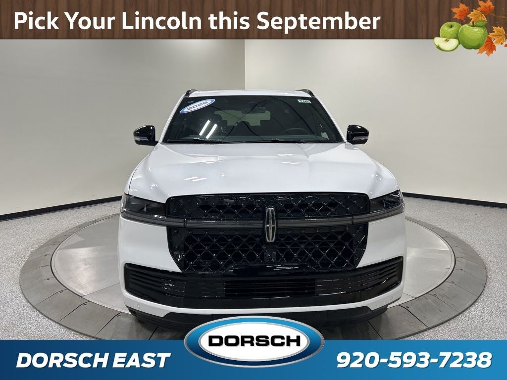 2026 Lincoln Navigator L — side profile view